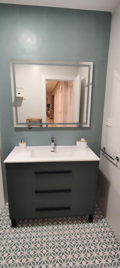 Duerme A Gusto - Tu Habitacion Acogedora En Torredonjimeno Eksteriør billede