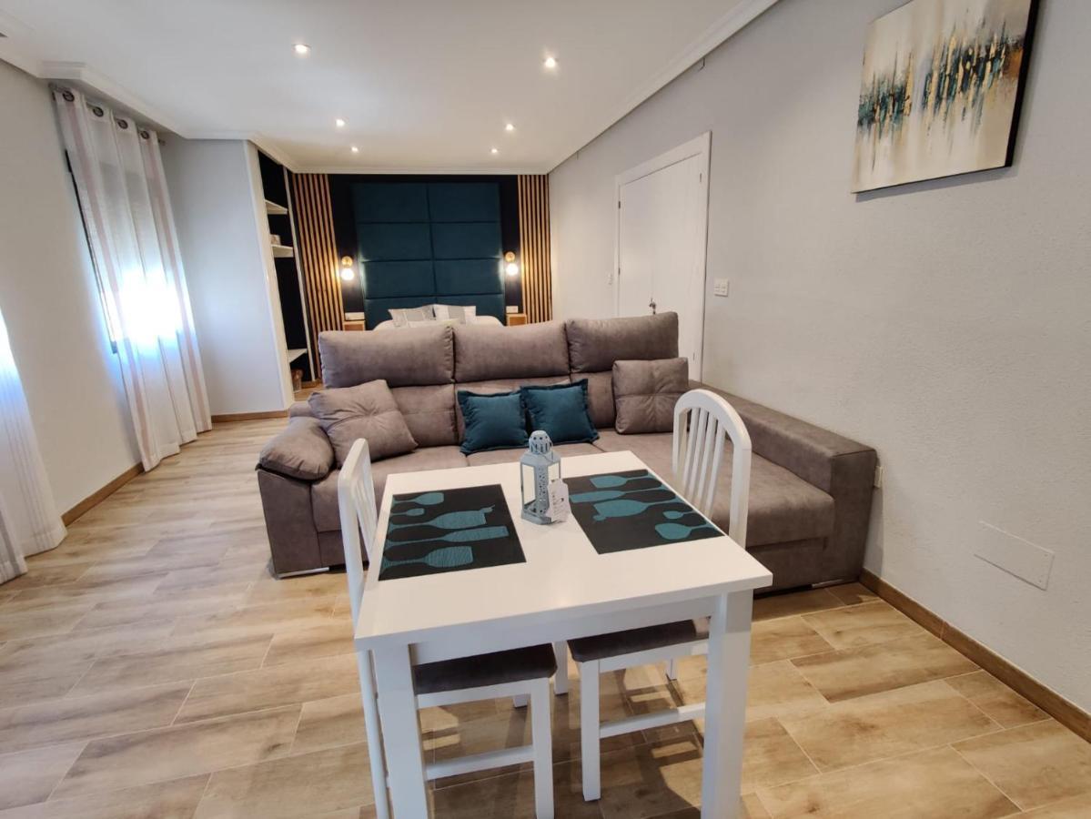 Duerme A Gusto - Tu Habitacion Acogedora En Torredonjimeno Eksteriør billede